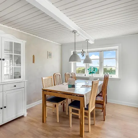 Casa de Férias Merrit - 4-6km To The Fjord By Interhome