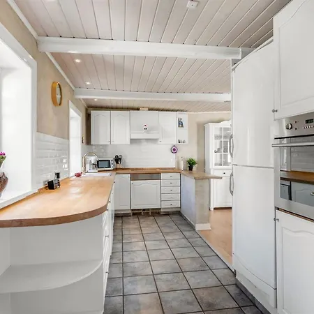 Merrit - 4-6km To The Fjord By Interhome *